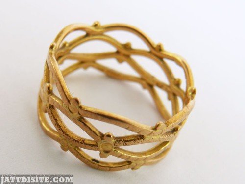 Awesome-Gold-Breslate-For-The-festival-