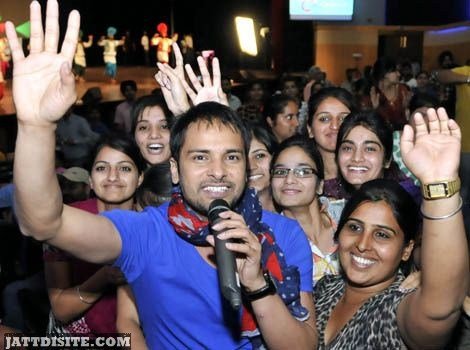Amrinder Gill With Fans
