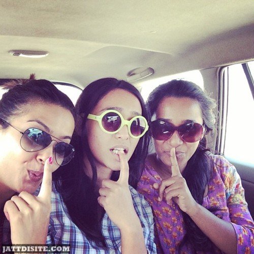 Surveen Chawla With His Bestiees