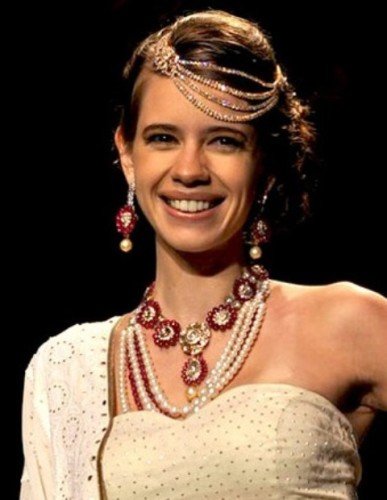 Kalki Koechlin Wearing Nice Jewellry
