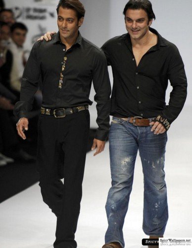 Salman And Sohail Khan On Ramp