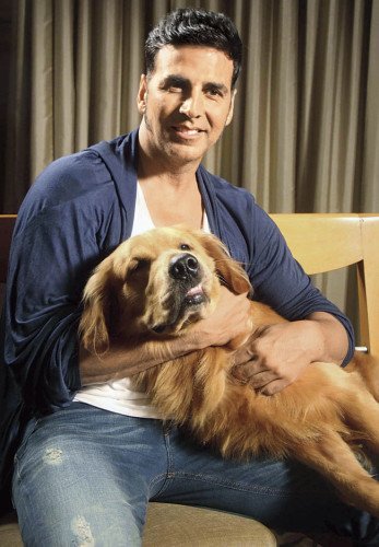 Akshay Kumar With Dog
