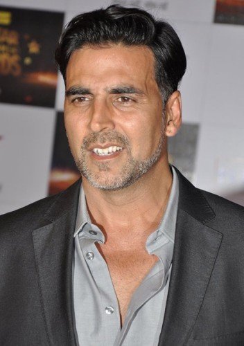 Akshay Kumar at the BIG Star Entertainment Awards 2012