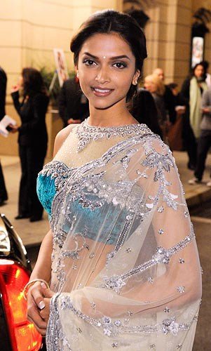 Deepika Padukone Wearing Nice Dress