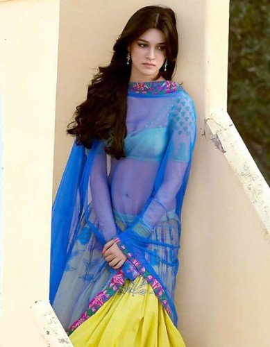 Kriti Sanon Looking Cute