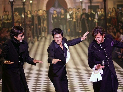 SRK Performing With Hritik & Amitab