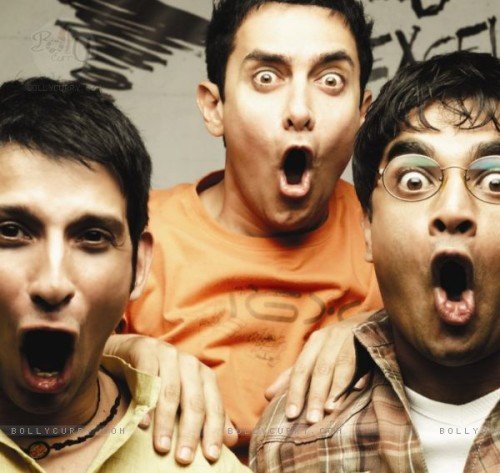 40221-still-image-of-sharman-joshi-aamir-khan-and-r-madhavan.jpg