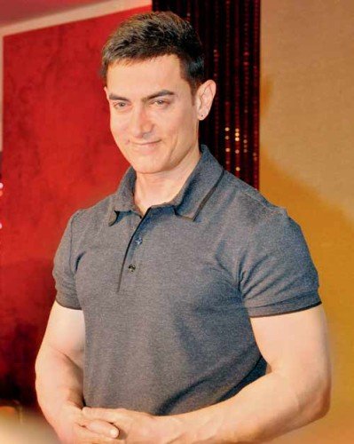 Aamir Khan  Wearing Nice Dress