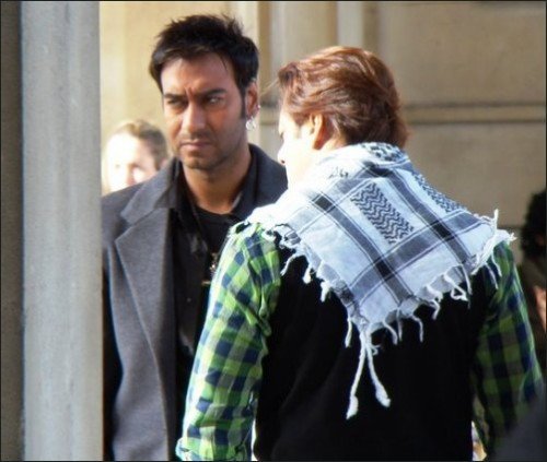 Ajay Devgan With Salman Khan - JattDiSite.com