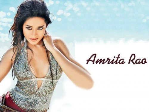 Amrita Rao On Beach