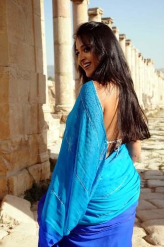 Anushka Shetty Latest Hot In Saree Still