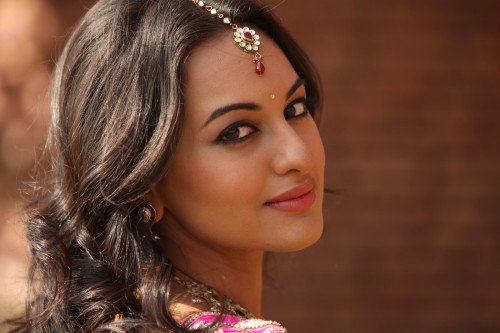 Back Looking Sonakshi Sinha