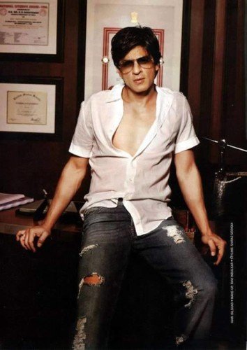 Cool Looks OF Shahrukh Khan