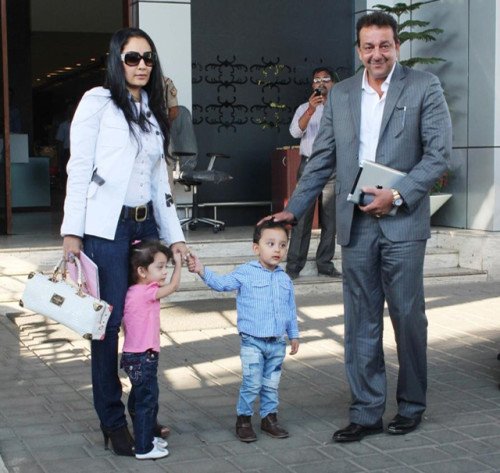 Sanjay Dutt With His Cute Family