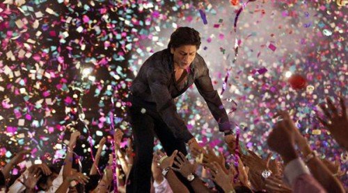 Shahrukh Khan On Stage With Fans