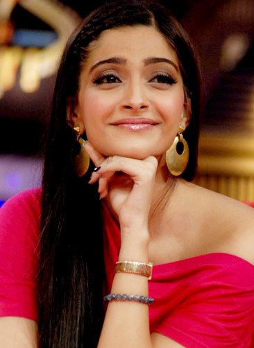 Sonam Kapoor Cute Expression