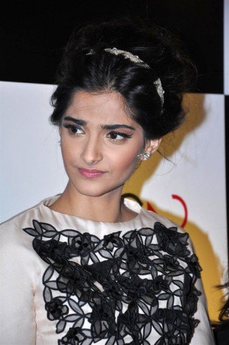 Sonam Kapoor Looking Great