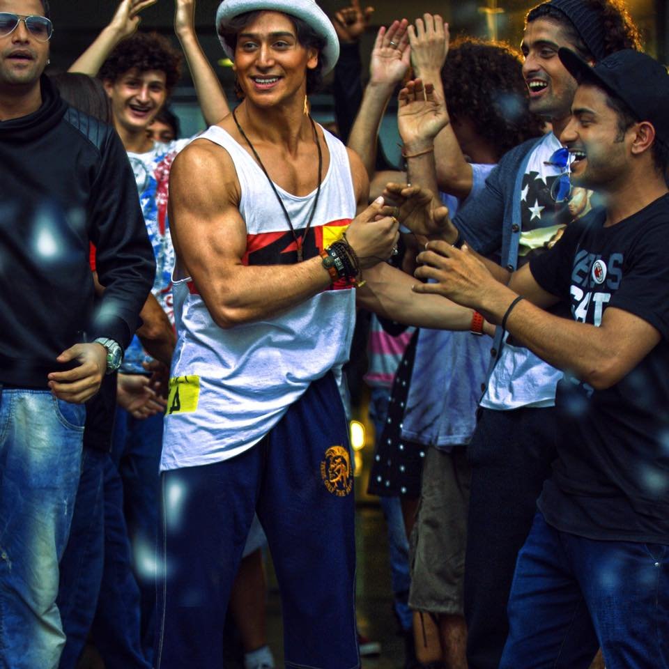 Tiger Shroff In Hip Hoper Looks Jattdisite Com